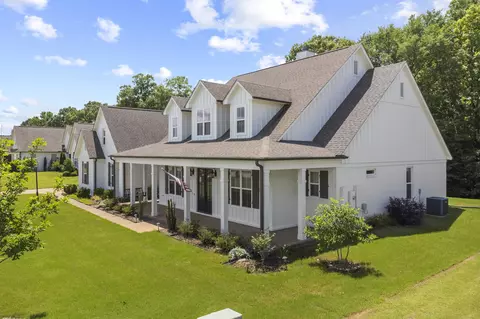 100 Grange St, Piperton, TN 38017