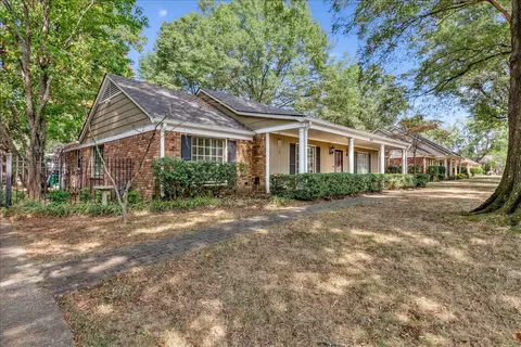 8018 Cross Pike Dr, Germantown, TN 38138