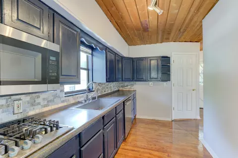 Kitchen - 3522 Stuart Rd, Memphis, TN 38111 photo 3 of 3