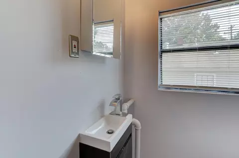 Bath - 3522 Stuart Rd, Memphis, TN 38111 photo 2 of 2