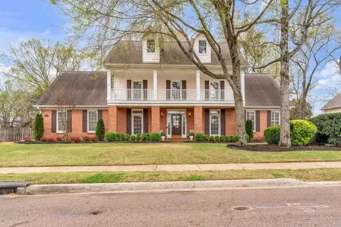 1853 Northcross Pl, Collierville, TN 38017