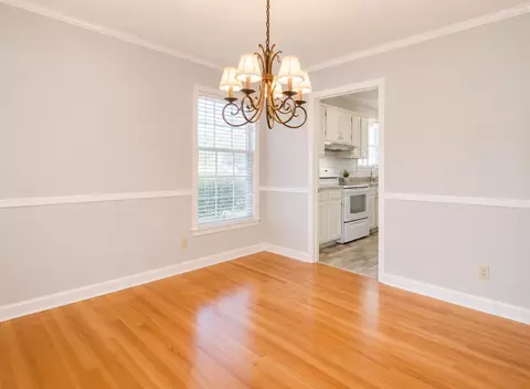 Dining - 4980 Dee Rd, Memphis, TN 38117 photo 1 of 1