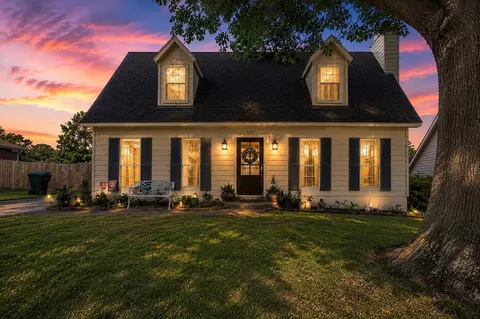 3775 Stonehill Dr, Bartlett, TN 38135