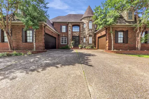 649 Ridge Springs Rd, Collierville, TN 38017