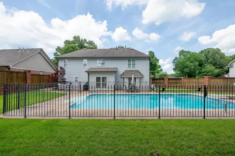 Exterior - 779 Gable Ln, Collierville, TN 38017 photo 2 of 5