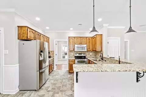 Kitchen - 779 Gable Ln, Collierville, TN 38017 photo 4 of 5