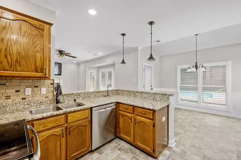 Kitchen - 779 Gable Ln, Collierville, TN 38017 photo 3 of 5