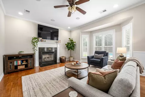 Living - 779 Gable Ln, Collierville, TN 38017 photo 6 of 9