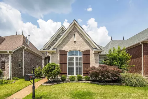 1893 Talisker Dr, Cordova, TN 38016