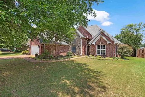 72 King David Dr, Jackson, TN 38305