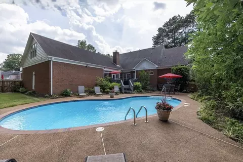 2062 Johnson Rd, Germantown, TN 38139