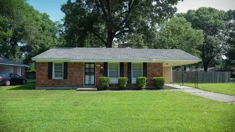 4910 Helene Rd, Memphis, TN 38117
