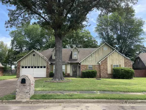 4836 Harvest Fields Cir, Memphis, TN 38125