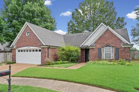 245 Poplar Bluff Cv, Collierville, TN 38017