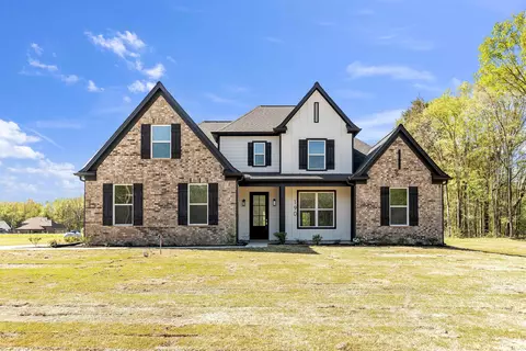 291 Centerline Roper Loop, Byhalia, MS 38611
