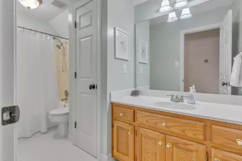 Bath - 10288 Peyton Path Cv, Collierville, TN 38017 photo 4 of 4