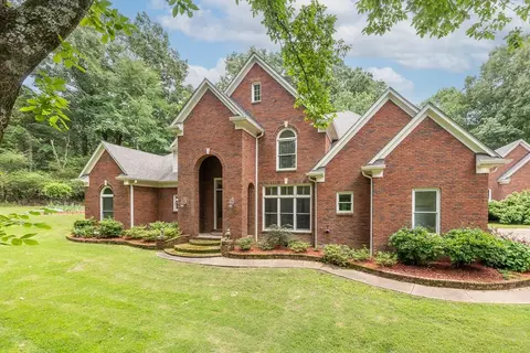 12525 Walnut Grove Rd, Collierville, TN 38017