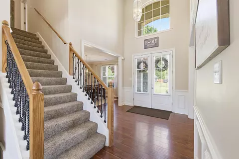 Entry Way - 4555 Devan Woods Cv, Arlington, TN 38002 photo 2 of 3