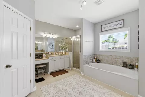 Bath - 4555 Devan Woods Cv, Arlington, TN 38002 photo 2 of 5