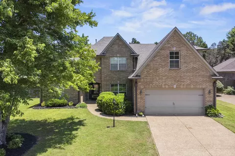5350 Evergreen Creek Dr, Lakeland, TN 38002