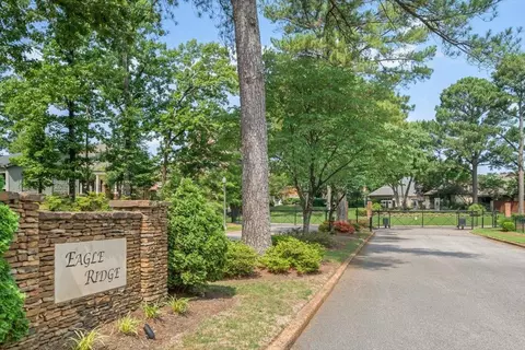 2490 Eagleridge Ln, Cordova, TN 38016