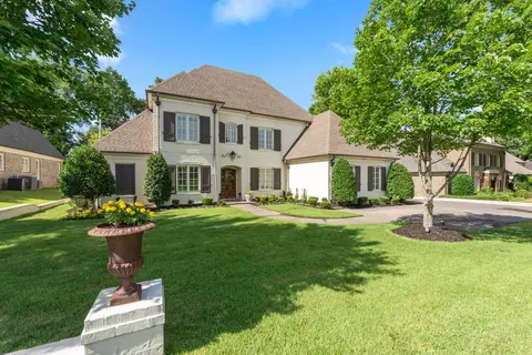 1176 Brayridge Cv, Collierville, TN 38017