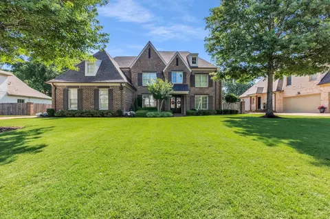 3246 N Hartwell Ridge Dr, Collierville, TN 38017