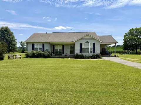 829 Cherokee Rd, Halls, TN 38040