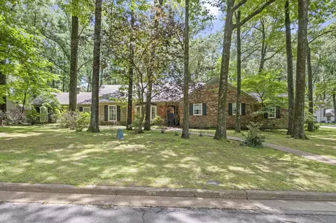 2250 Lochlevin Dr, Memphis, TN 38119