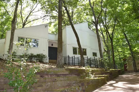 8153 Planters Grove Cv, Cordova, TN 38018