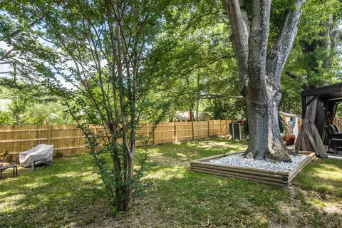 Exterior - 1137 Greenview Rd, Collierville, TN 38017 photo 11 of 12