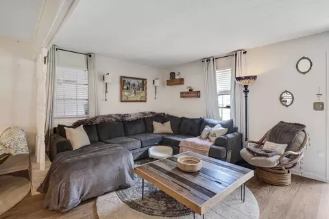 Living - 1137 Greenview Rd, Collierville, TN 38017 photo 2 of 2