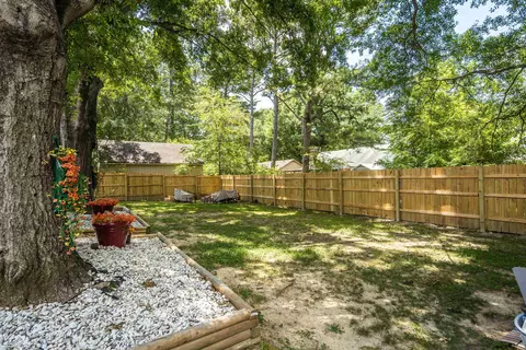 Exterior - 1137 Greenview Rd, Collierville, TN 38017 photo 8 of 12