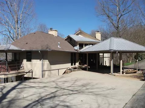 Exterior - 200 Eagle View Ln, Cherokee, AL 35616 photo 2 of 4