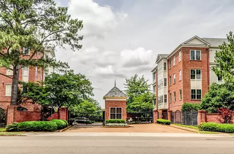 591 Lexington Club Ct #303, Memphis, TN 38117