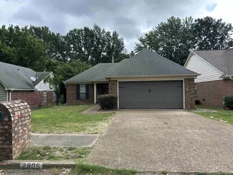 2806 Maryland Cir E, Memphis, TN 38133