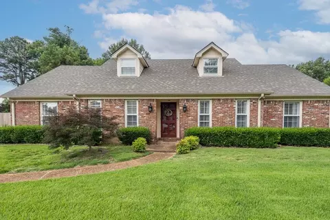 8597 Sandpoint Dr, Germantown, TN 38139