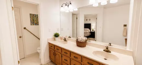 Bath - 6785 Castlegate Cv, Memphis, TN 38141 photo 2 of 3
