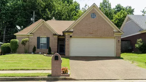 4090 N Angelace Dr, Memphis, TN 38135