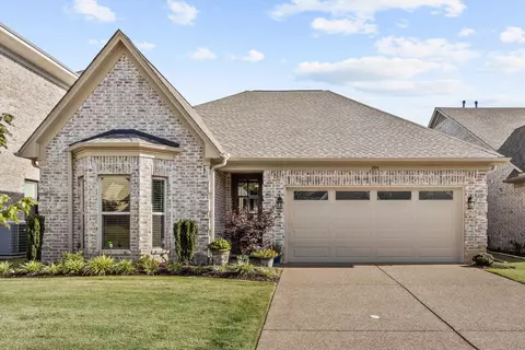 395 St Andrews Dr, Oakland, TN 38060