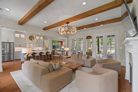 Living - 240 Burrows Rd, Collierville, TN 38017 photo 4 of 6
