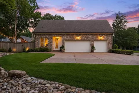 Exterior - 240 Burrows Rd, Collierville, TN 38017 photo 5 of 9