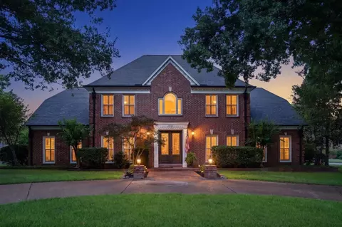 2013 Goodview Dr, Germantown, TN 38139