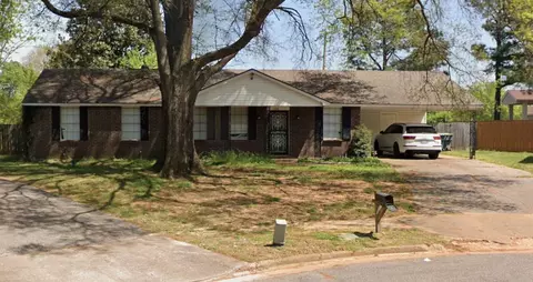 3618 Shoreham Dr, Memphis, TN 38118