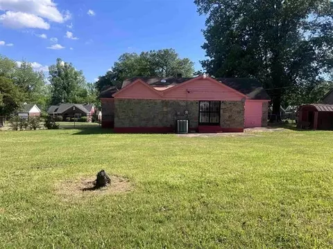 760 E Mckellar Ave, Memphis, TN 38106
