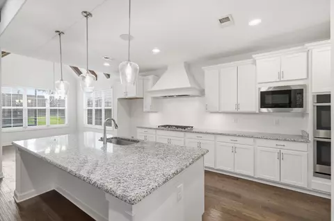 Kitchen - 4714 Emmas Cir E, Collierville, TN 38017 photo 1 of 2