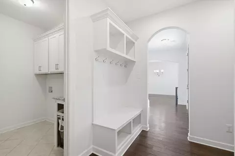 Entry Way - 4714 Emmas Cir E, Collierville, TN 38017 photo 3 of 4