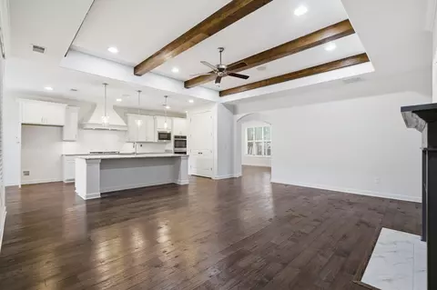 Living - 4714 Emmas Cir E, Collierville, TN 38017 photo 1 of 5