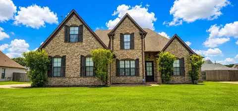 345 Riverdale Dr, Oakland, TN 38060
