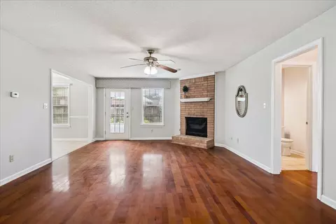 Living - 235 Summit View Cv W, Collierville, TN 38017 photo 2 of 4